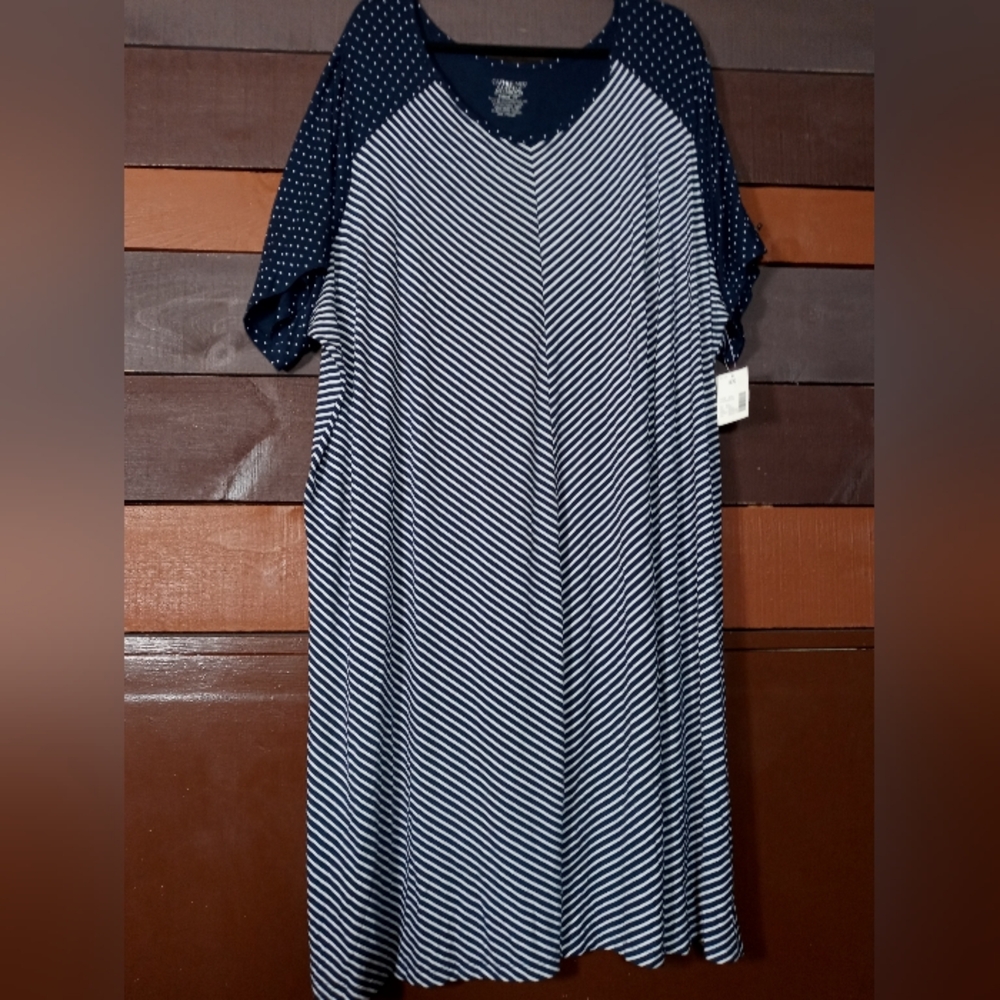 NWT Catherine's 4X (30-32) Gorgeous short Sleeve Blue Striped Nightgown - Picture 6 of 9
